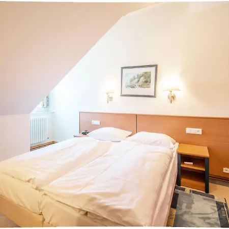 Apartment Duenenpark - Komfort Mit 1 Schlafzimmer Und Balkon Im Dachgeschoss 234 *